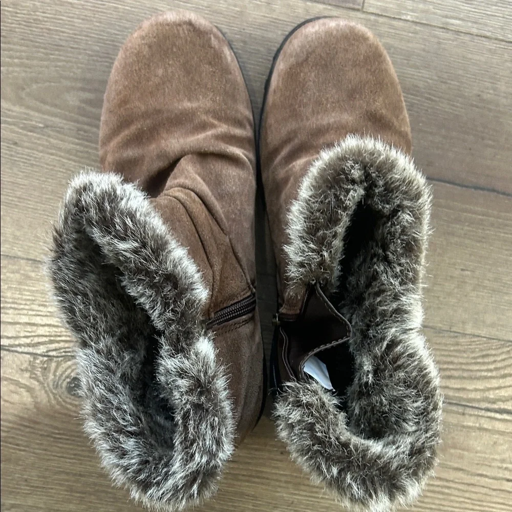 Khombu leather Brown Fur-Lined Winter Boots ! Size 8